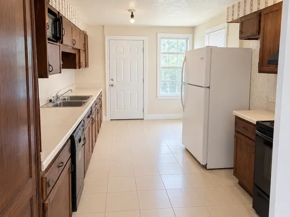 1116 Ash Ave #201, Richton, MS 39476