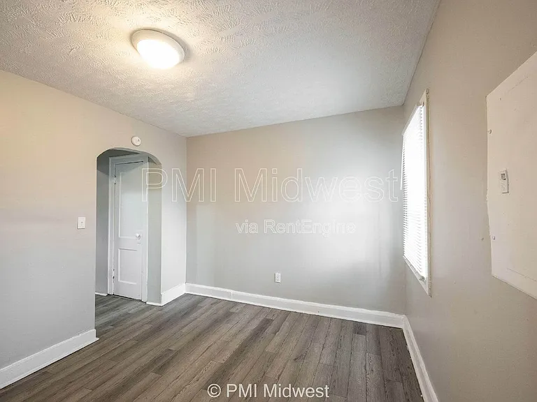2930 N Dearborn St #B — Photo 12