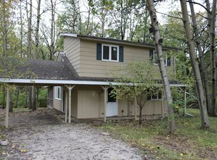 7 Foothill Ct, Putnam, IL 61560
