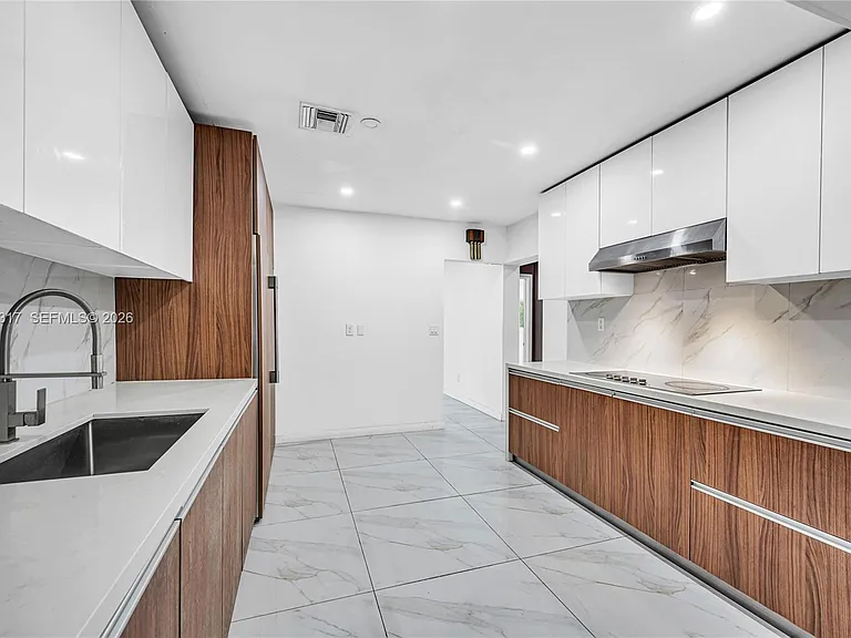 12525 SW 68th Ct — Photo 14