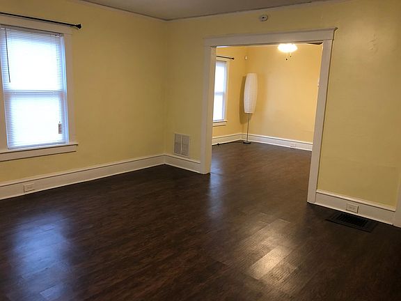 2nd image of 760B Jay St