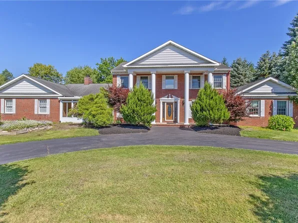 124 Coachmans Whip, Baldwinsville, NY 13027