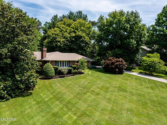 2nd image of 1513 Dunbarton Dr