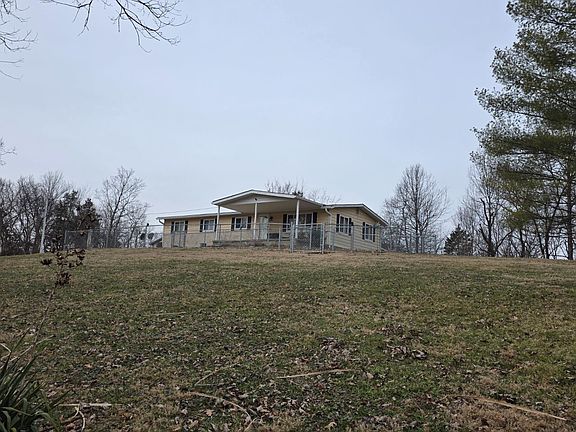 2nd image of 5927 Montgomery Rd