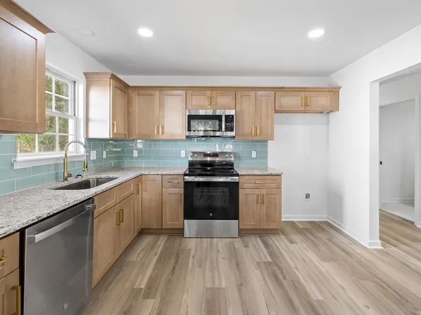 12 Sameer Ct, Durham, NC 27703