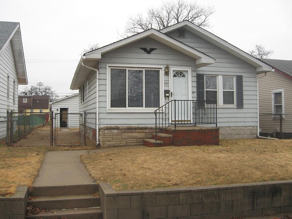 1st image of 201 Lincoln Ave