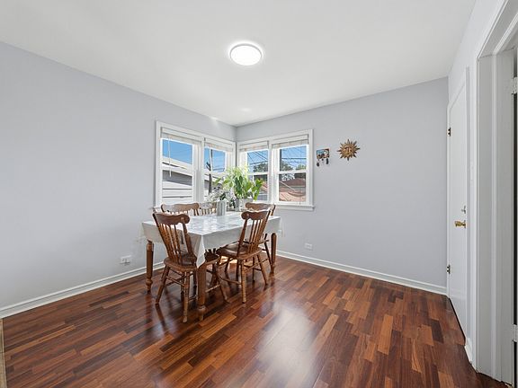 5th image of 3707 W 70th Pl