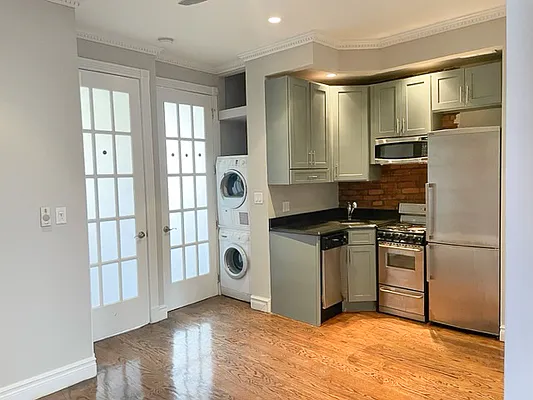 Rented by Nest Seekers International | media 8