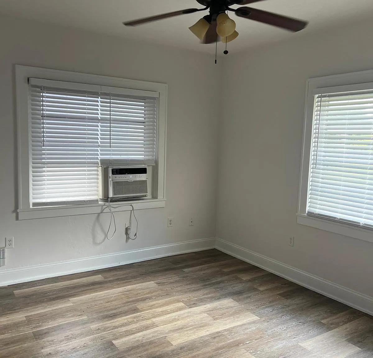 102 Menores Avenue - 8 — Photo 3