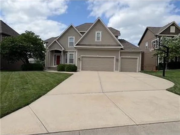 22504 W 55th Ter, Shawnee, KS 66226