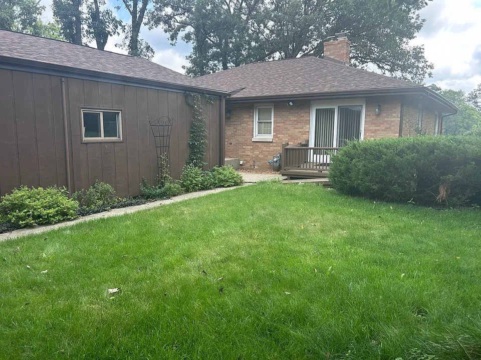 2445 2070th Rd