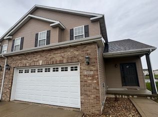 1407 Cobblestone Way, Champaign, IL 61822