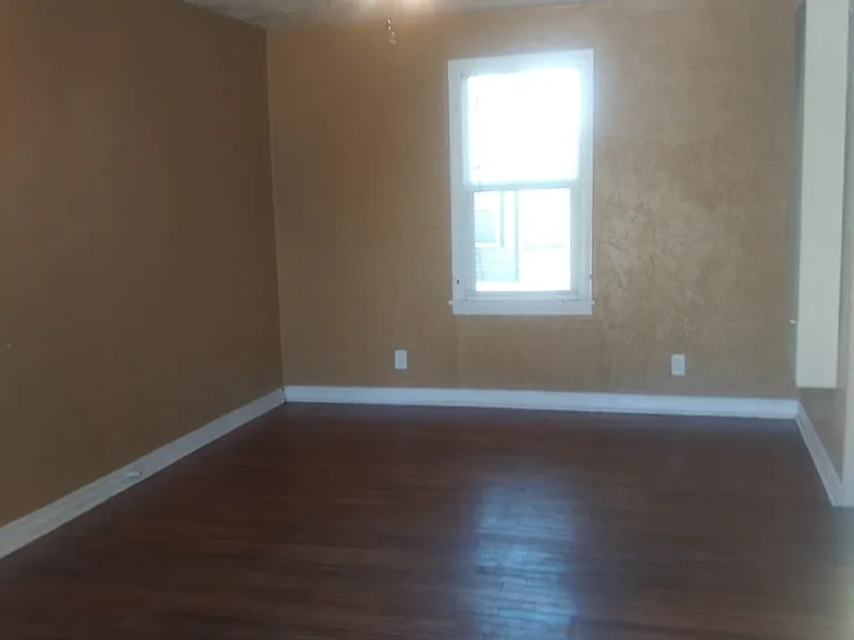 4205 S Tyler St — Photo 2