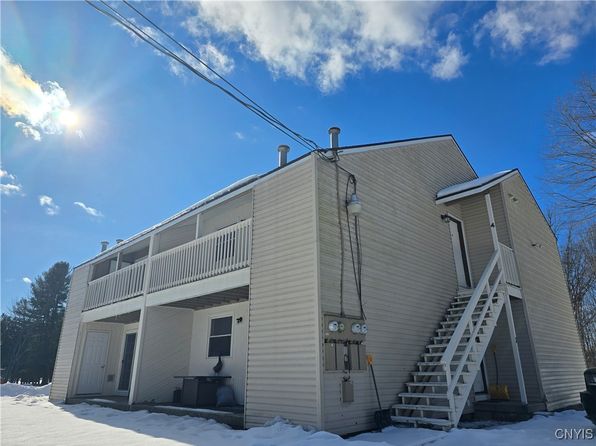 427 N Lake St APT 4
