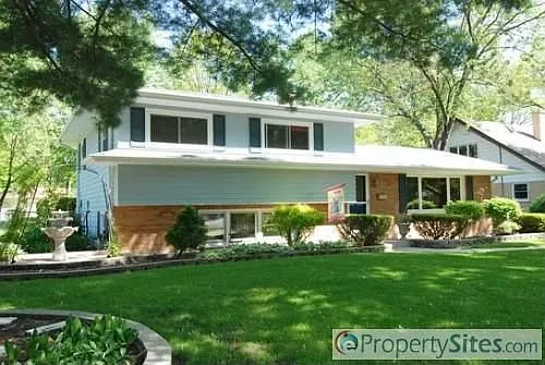 309 Basswood Dr photo 1