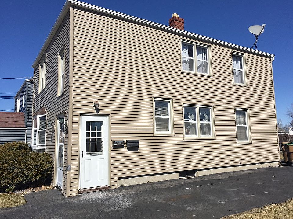 2nd image of 143 Bright St