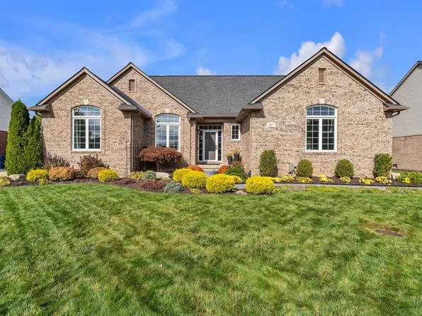437 W Canford Park, Canton, MI 48187