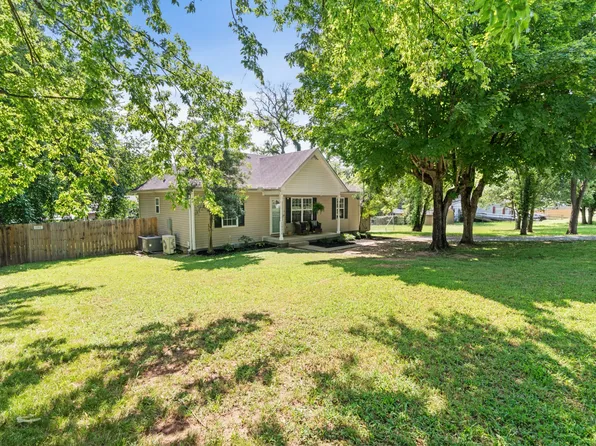 4004 Cumberland Ave, Old Hickory, TN 37138