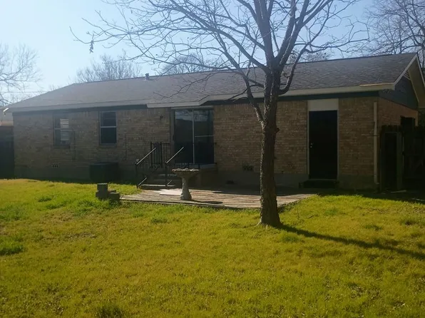 1105 E Robertson Ave, Copperas Cove, TX 76522