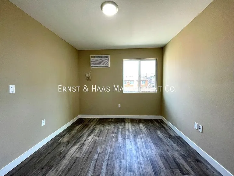 4331 Walnut Ave #C — Photo 6