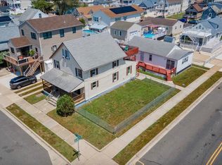 303 W 17th Ave, North Wildwood, NJ 08260