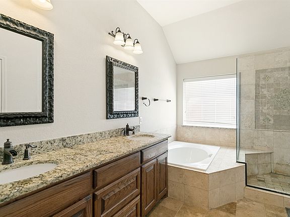 2nd image of 3717 Aransas Dr