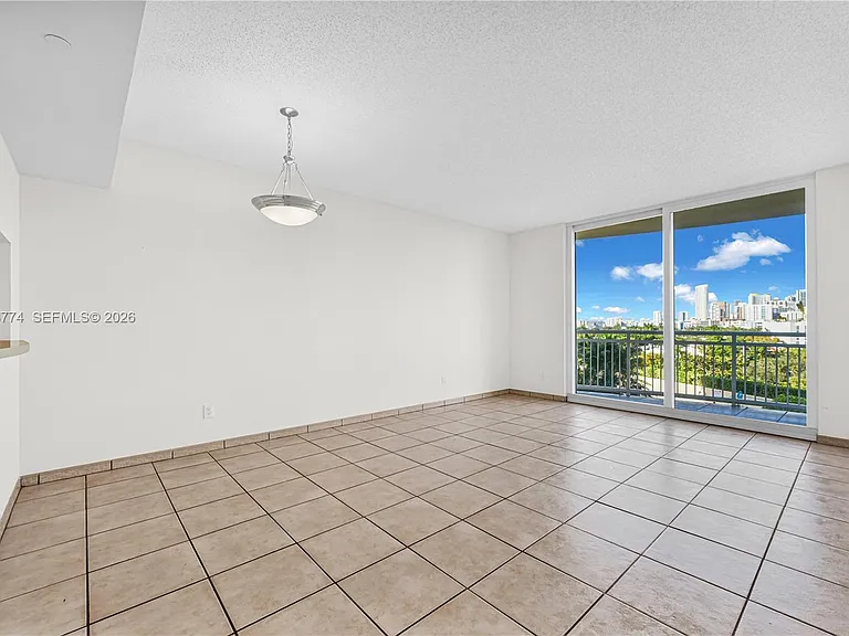 2475 Brickell Ave — Photo 13