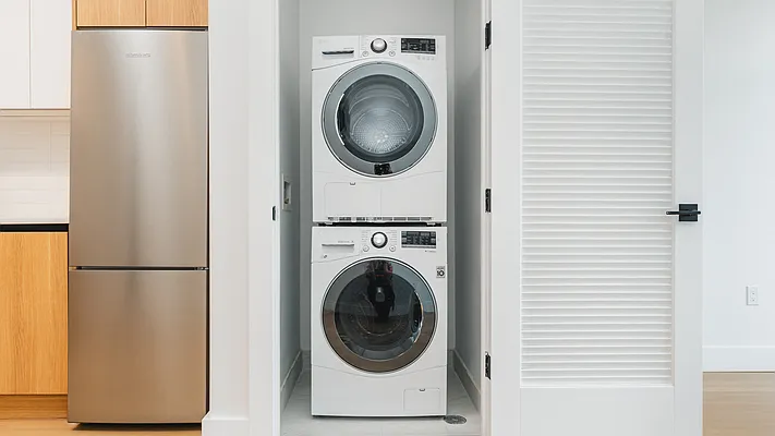 Rented by Nooklyn NYC LLC | media 8