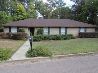 2115 Ridgewood Dr, Columbia, MS 39429