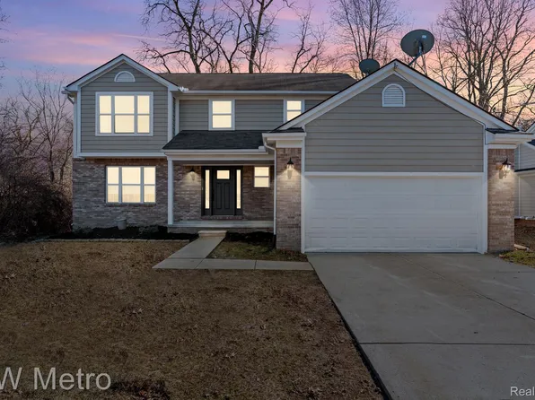 24645 Sargent Ave, Southfield, MI 48033