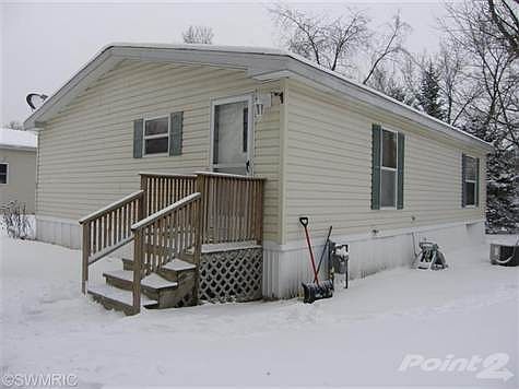 Here's the other side of this NEWER home (just built in 1999!).