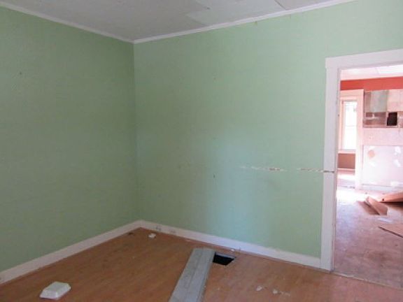 5th image of 1039 Baden Ave