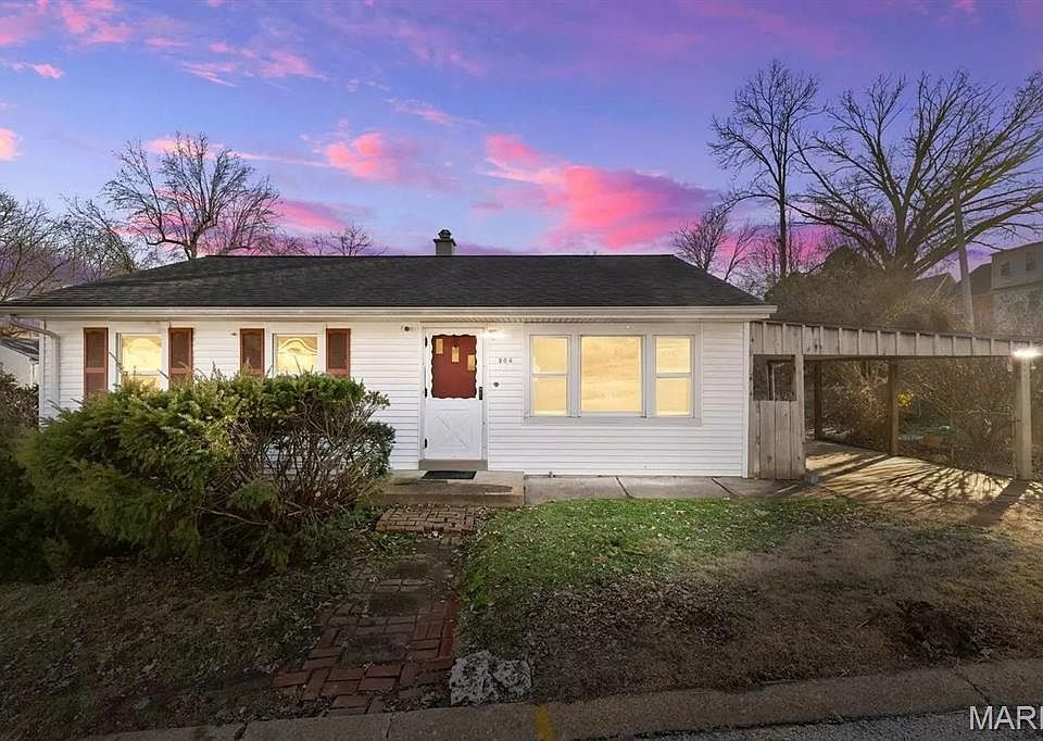 1st image of 504 Robert Ave