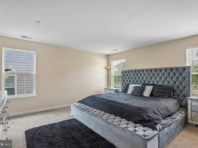14315 Devinger Pl — Photo 13