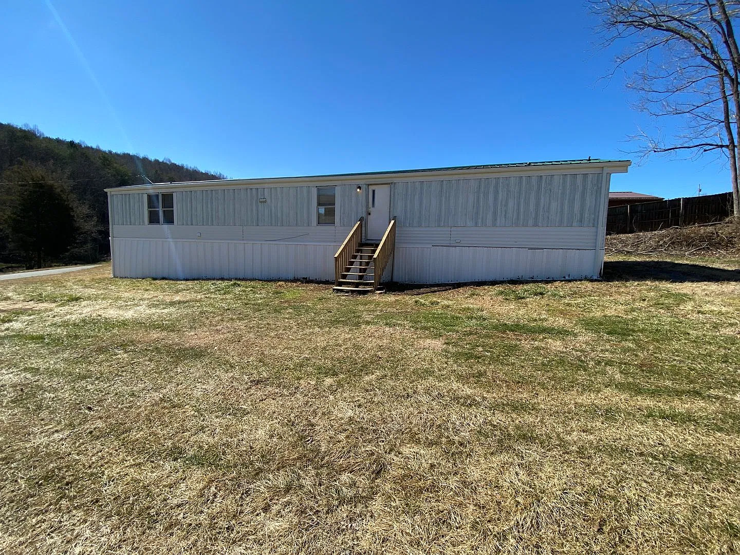 Country Lane, 221 — Photo 1