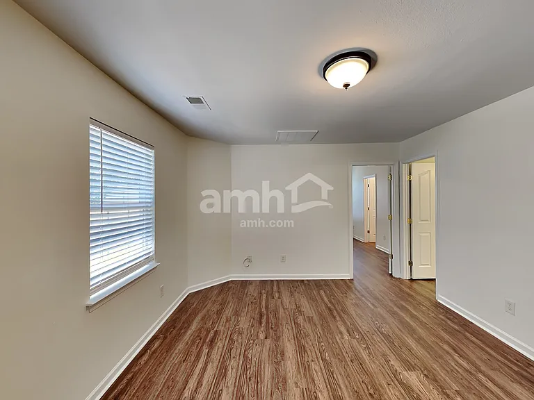 3801 Wingdale Ct — Photo 9