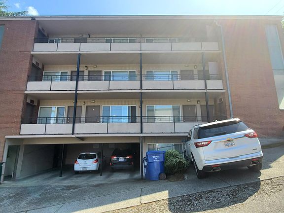 2nd image of 4760 22nd Ave NE #5