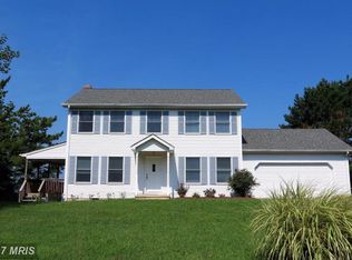 9447 River View Rd, Broomes Island, MD 20615