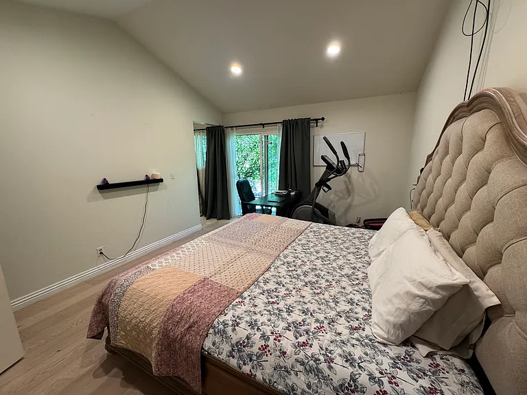 1082 Iberis Ct — Photo 14