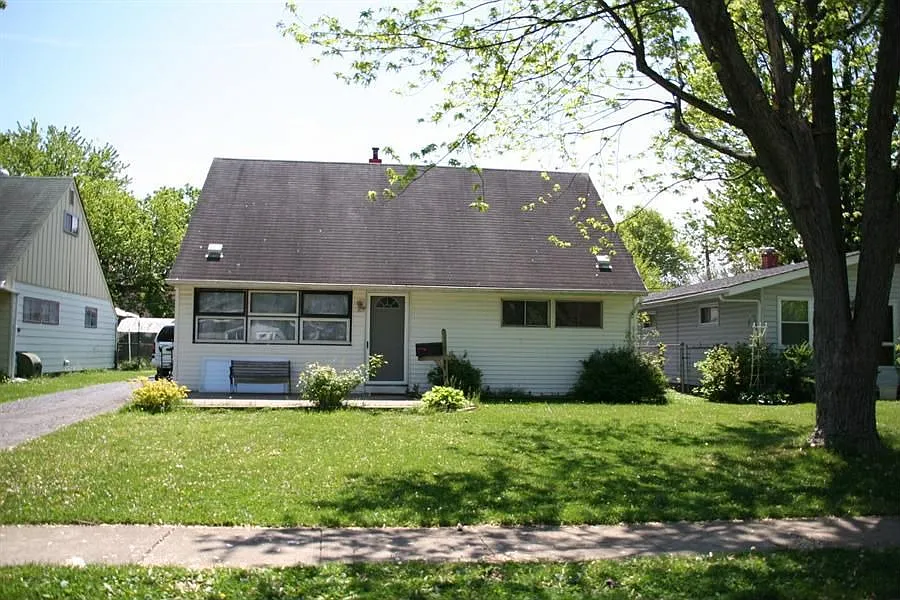 4095 Powell Ave photo 1