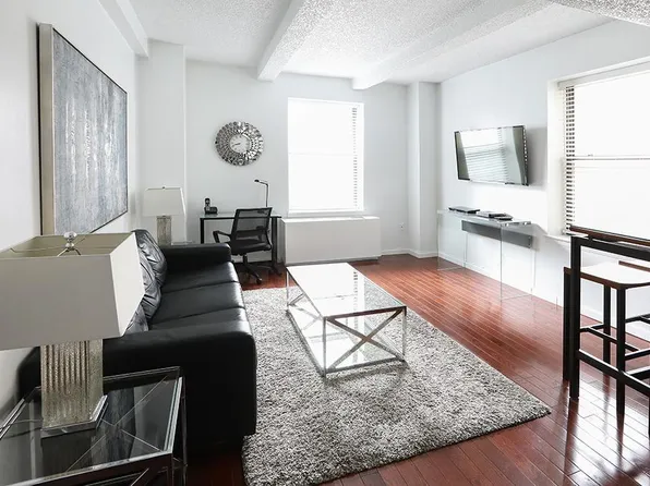 150 West 51st Street image 1 of 19