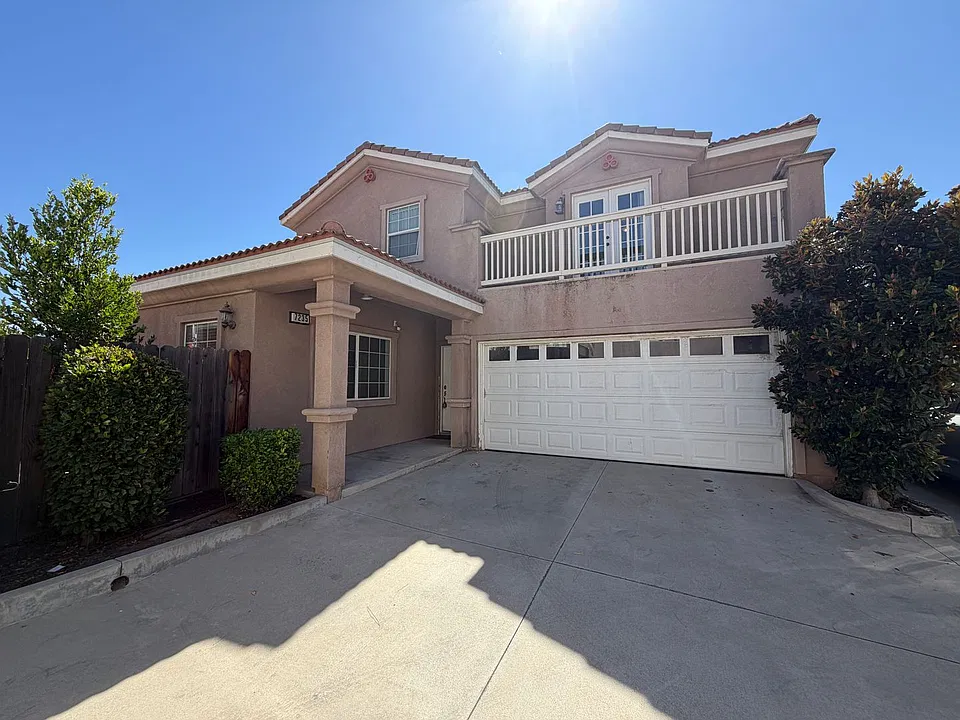 7235 Cristina Villa Ct