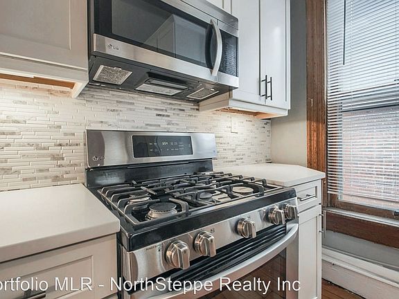 5th image of 892 Dennison Ave