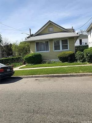 1st image of 165-13 120th Ave
