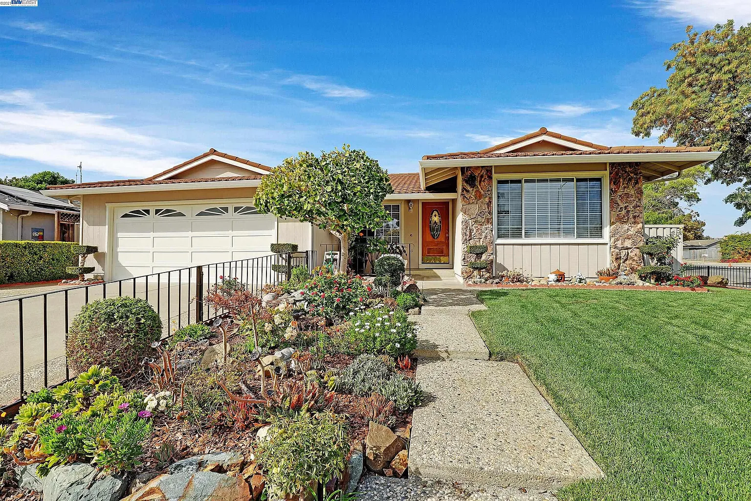 38124 Guava Dr photo 1
