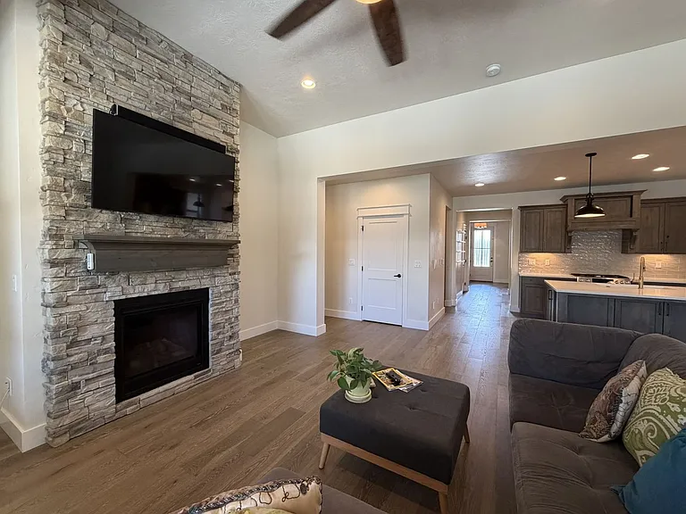 1432 N Glen Aspen Ave — Photo 17