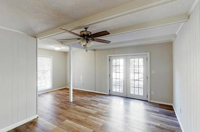 1742 Skinner Ave — Photo 8