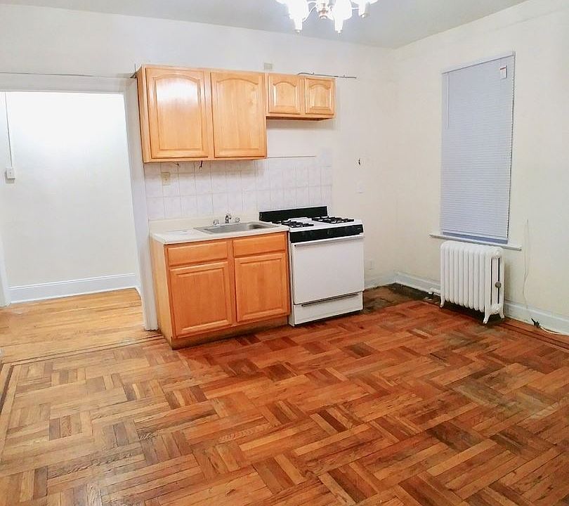 2nd image of 3 Armstrong Ave APT 1