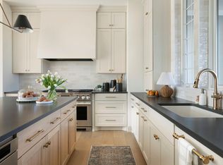 18995 Maple Ln, Excelsior, MN 55331