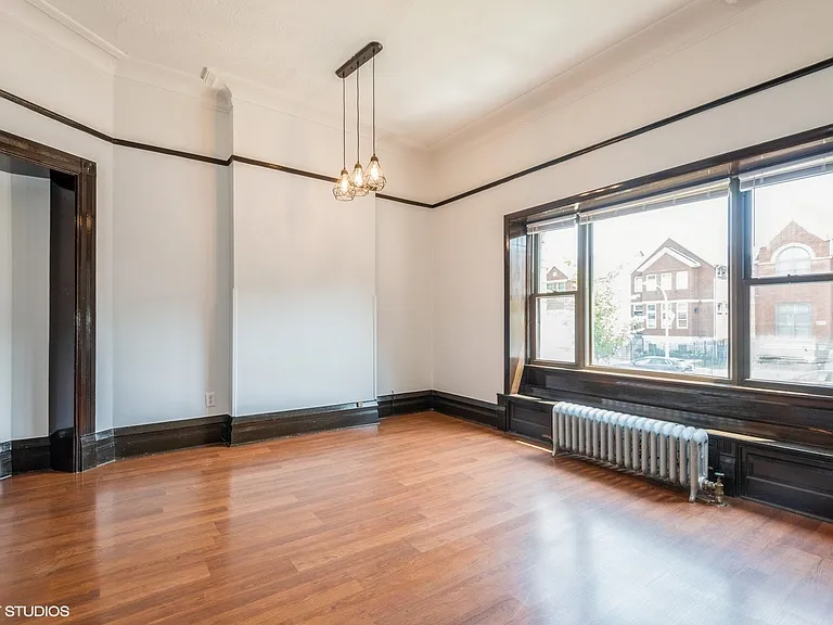 3136 S Prairie Ave #1 — Photo 2